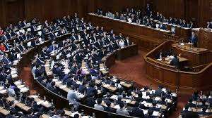 自公、次期解散・総選挙での追い込まれ解散回避狙い(追記)