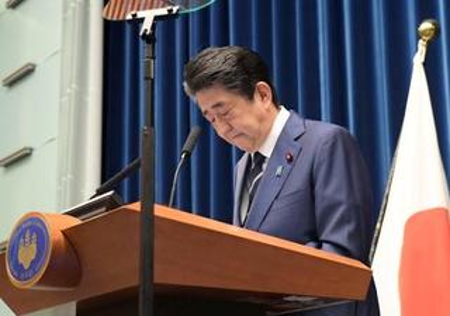 錯乱状態に陥ったか安倍晋三首相（スイスのロシュ高速商用検査ツール開発の項目追加）