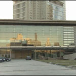 日本はコロナ第4波に突入した模様、拡大の抑え込みが必要ー政局絡みに