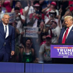 ロバート・ケネディ・ジュニア氏が選挙戦を撤退、バイデン氏の支持を表明したことでやはり「確トラ」